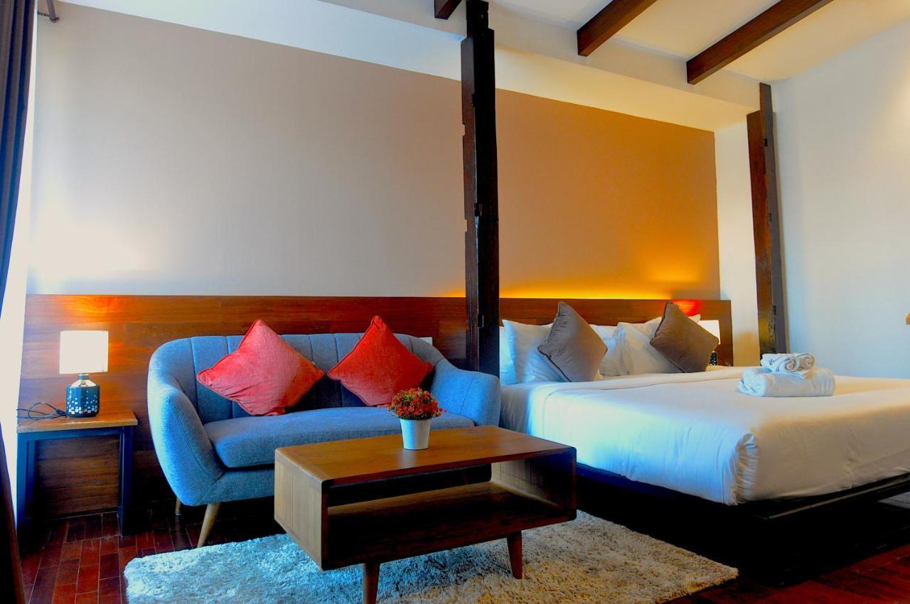 Hotel The Eight Ratvithi House Chiang Mai Exterior foto