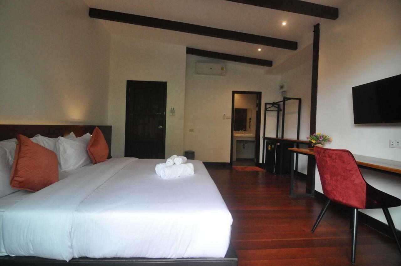 Hotel The Eight Ratvithi House Chiang Mai Exterior foto