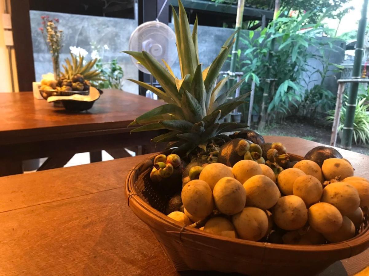 Hotel The Eight Ratvithi House Chiang Mai Exterior foto
