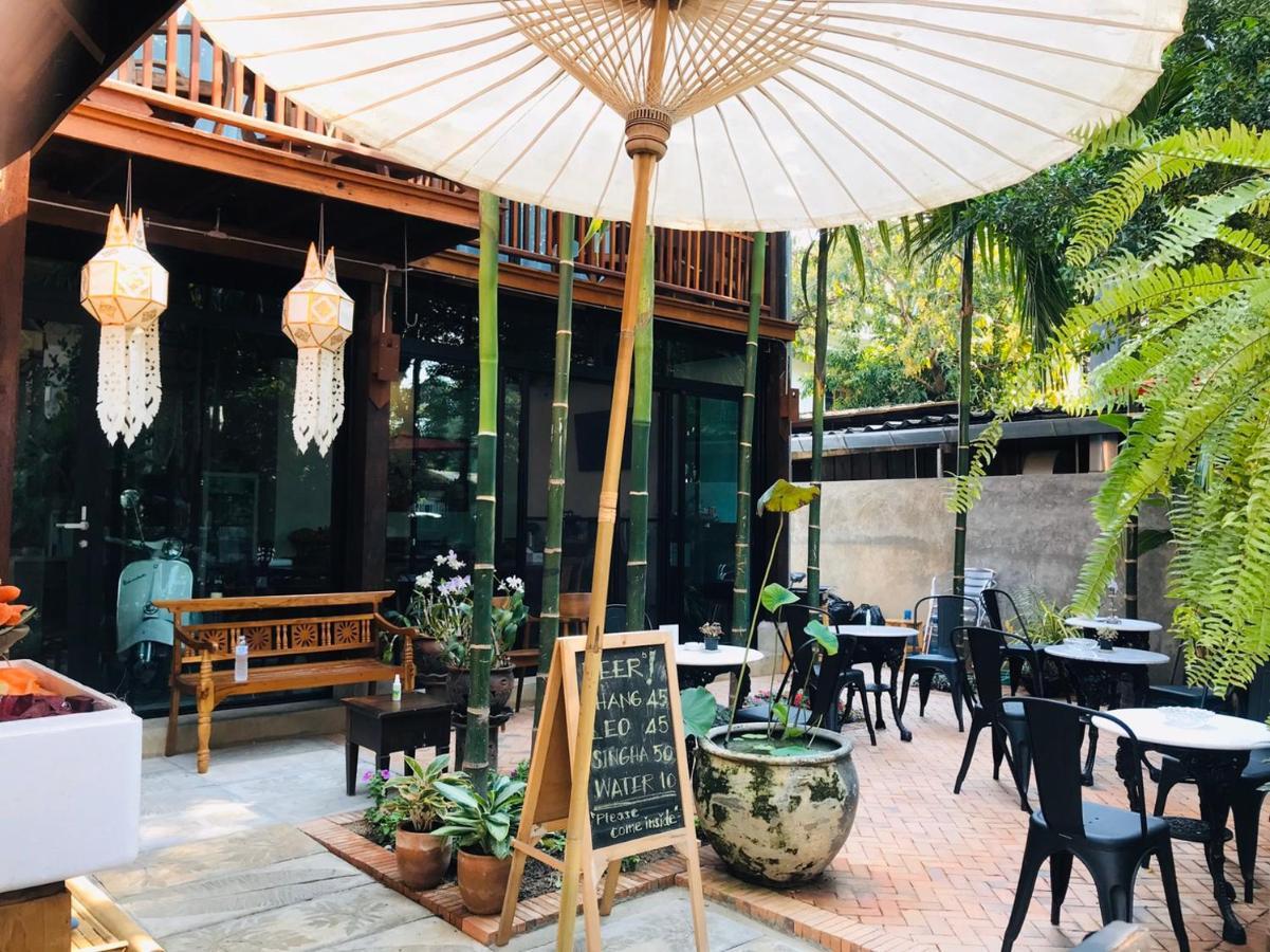 Hotel The Eight Ratvithi House Chiang Mai Exterior foto