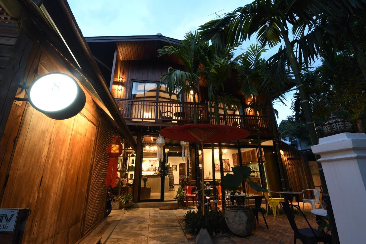 Hotel The Eight Ratvithi House Chiang Mai Exterior foto